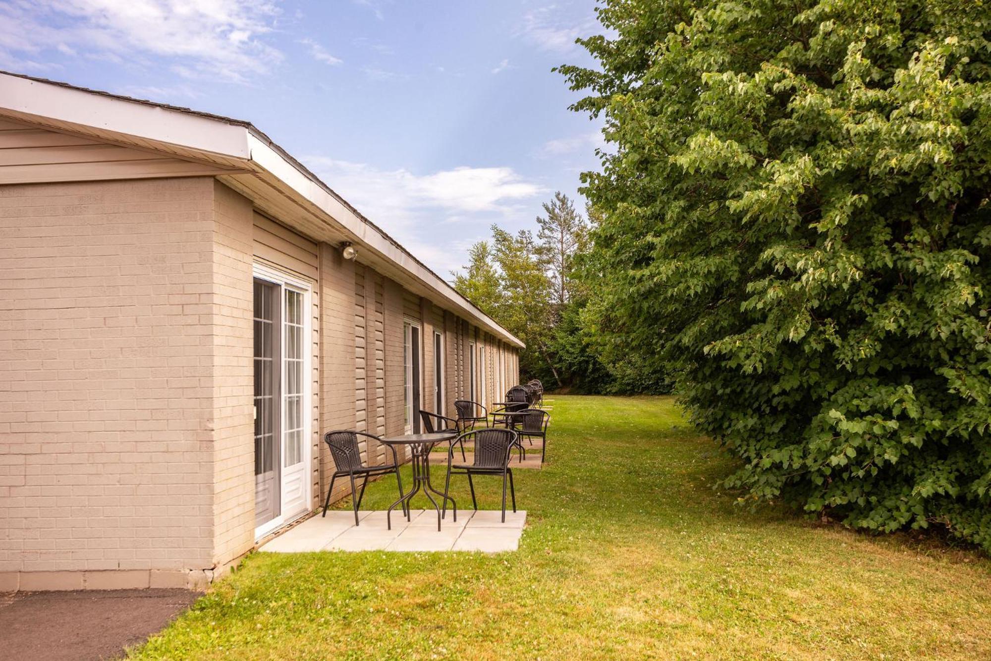 Canadas Best Value Inn & Suites-Charlottetown Ngoại thất bức ảnh